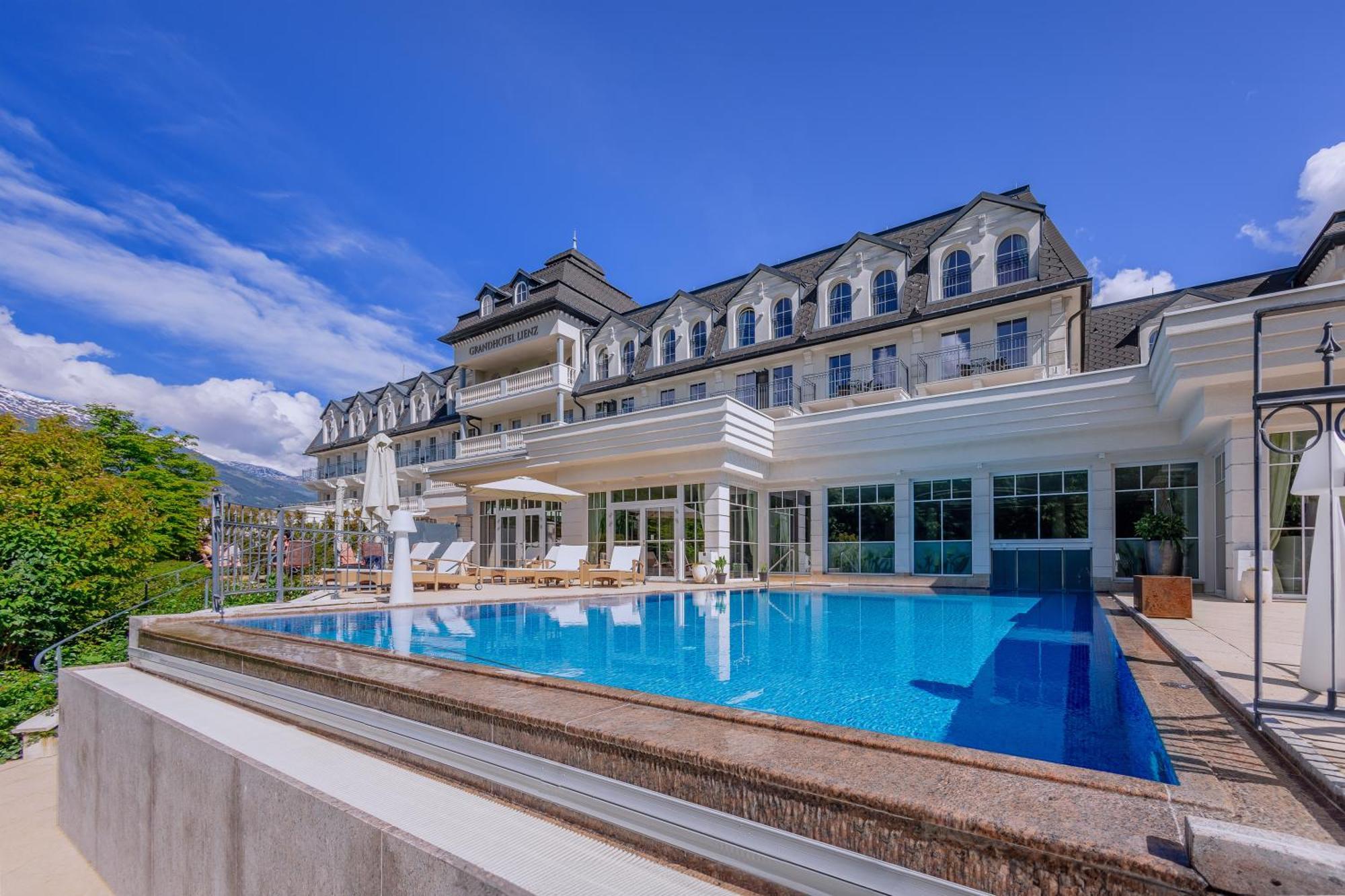 Grandhotel Lienz Business-Wellness & Gourmet Ngoại thất bức ảnh