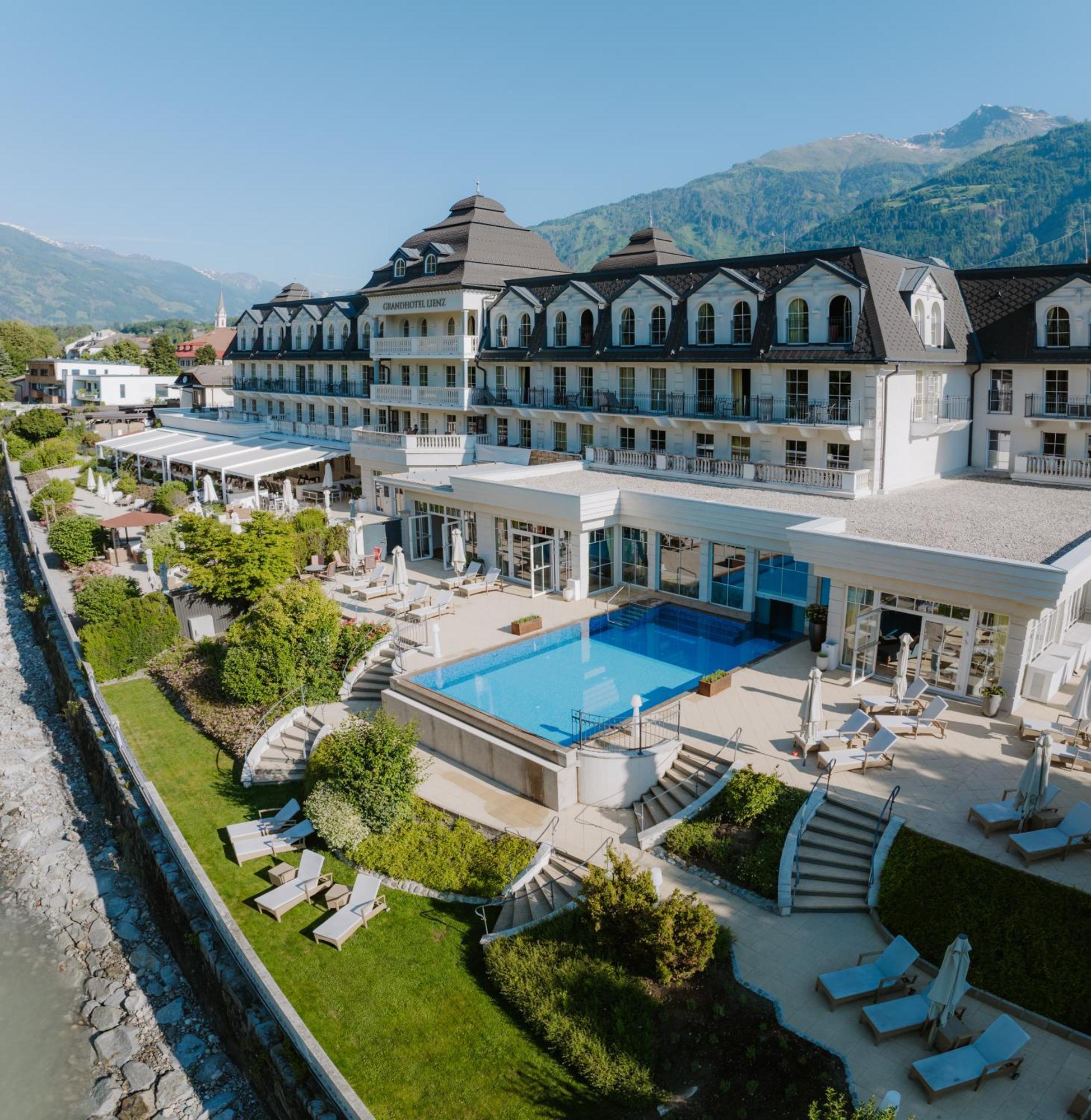 Grandhotel Lienz Business-Wellness & Gourmet Ngoại thất bức ảnh