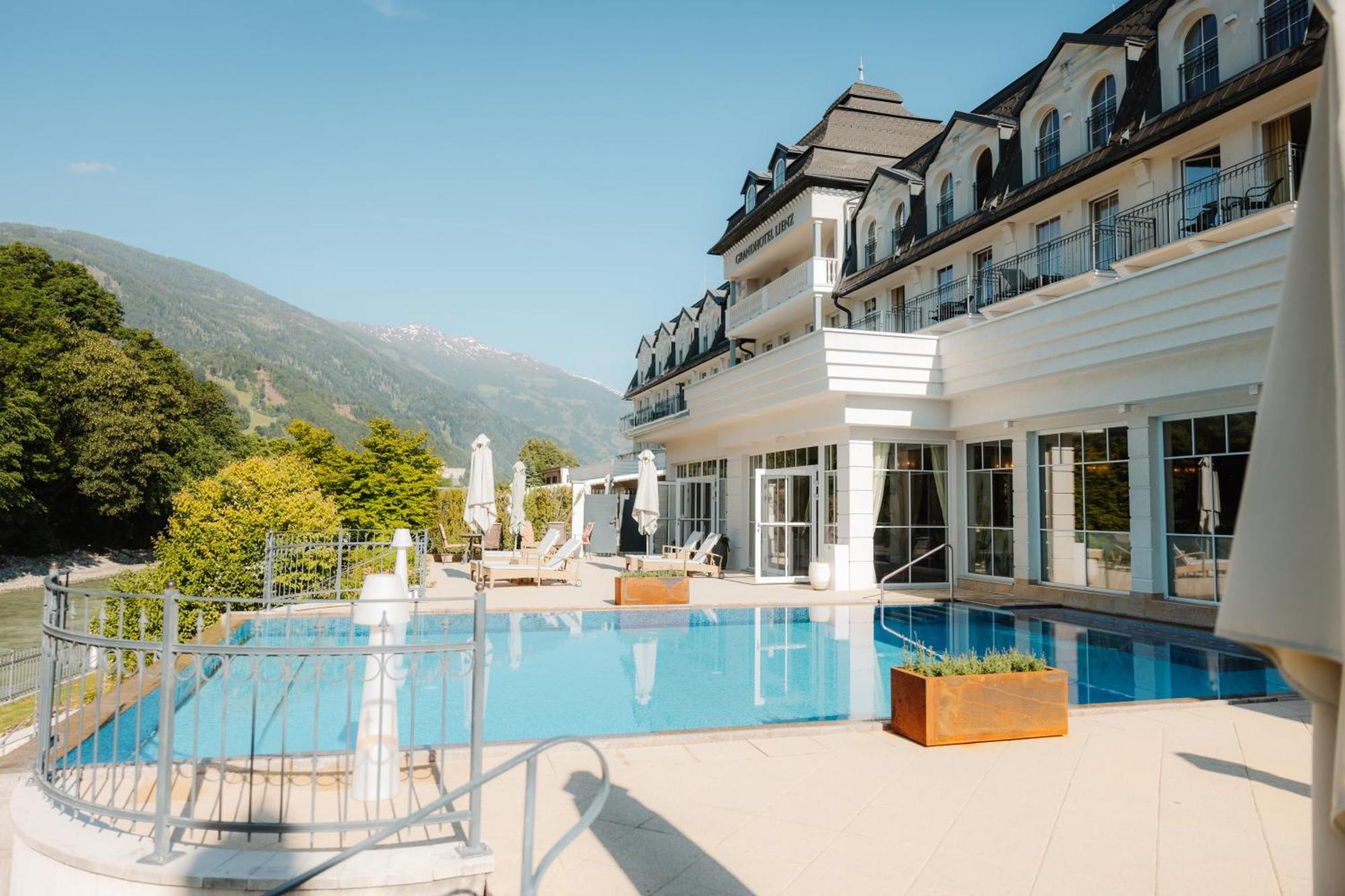 Grandhotel Lienz Business-Wellness & Gourmet Ngoại thất bức ảnh